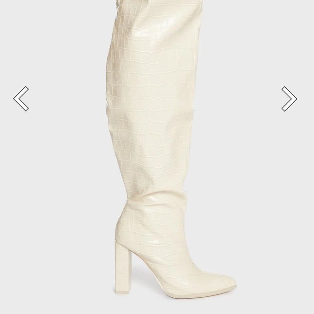 NWT Public Desire Poise Off White PU Boots - Size 7